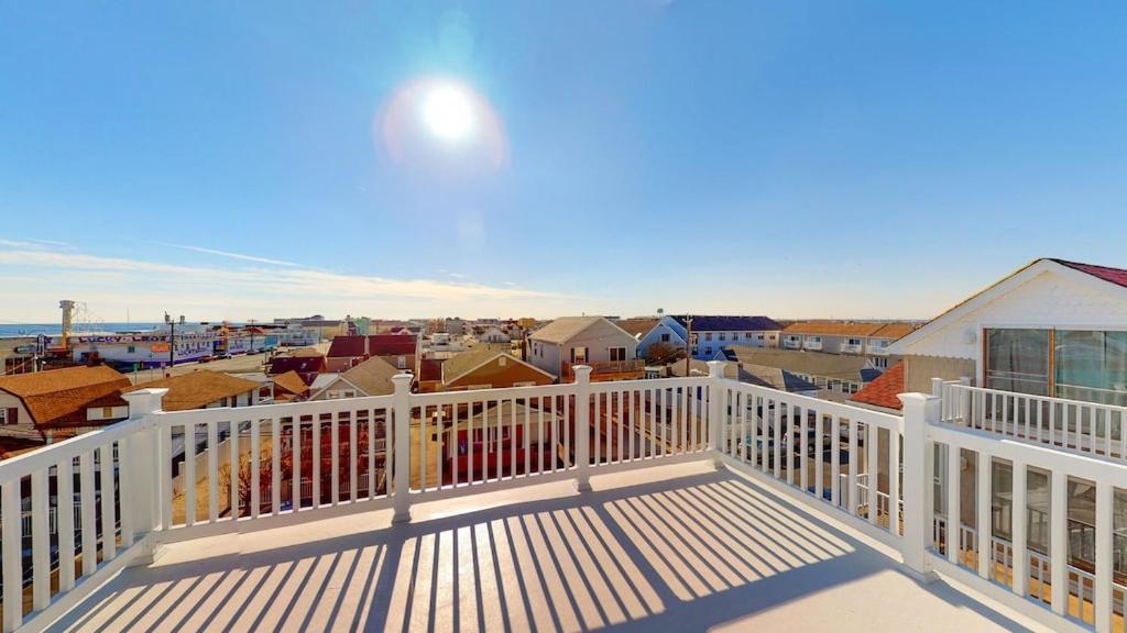 Beach House Steps Away From The Boardwalk And Beach With Ocean Views In Seaside Heights! Екстериор снимка