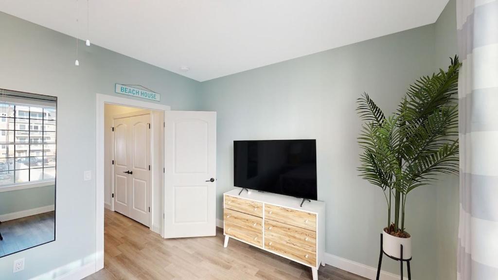 Beach House Steps Away From The Boardwalk And Beach With Ocean Views In Seaside Heights! Екстериор снимка