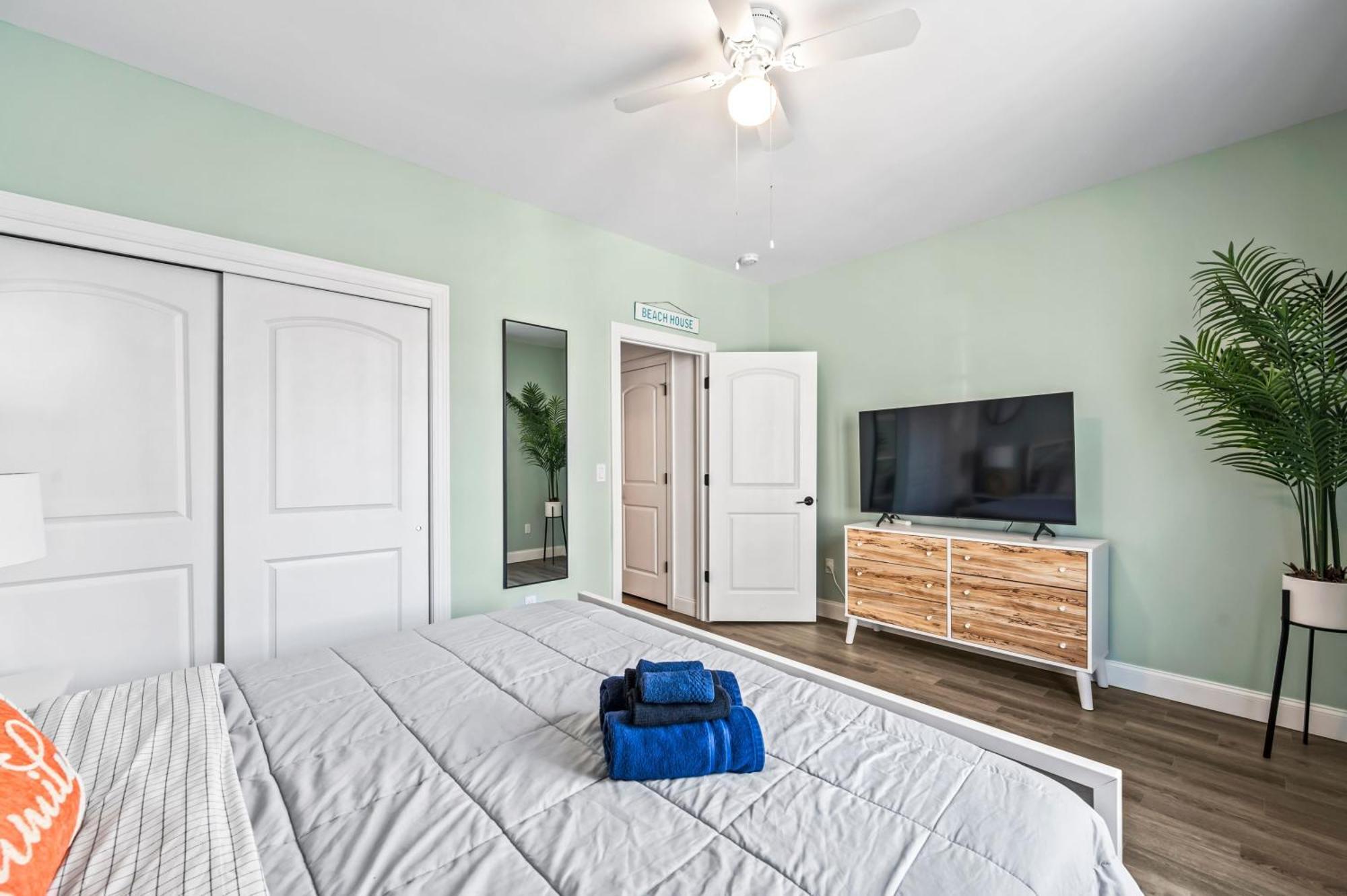 Beach House Steps Away From The Boardwalk And Beach With Ocean Views In Seaside Heights! Екстериор снимка